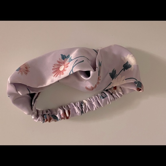 American Eagle Outfitters Accessories - BNWOT American Eagle Headband!